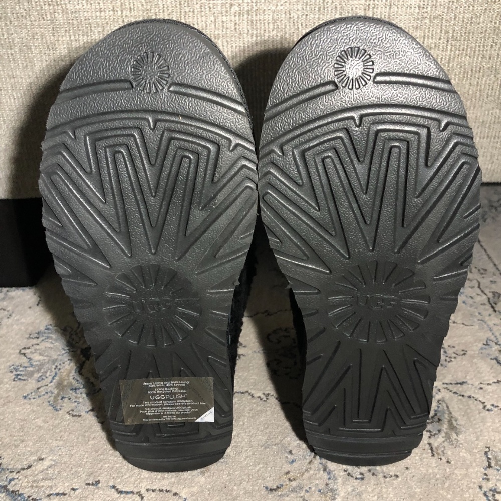 Ugg Mini Braid Cuff Boots Black - image 5